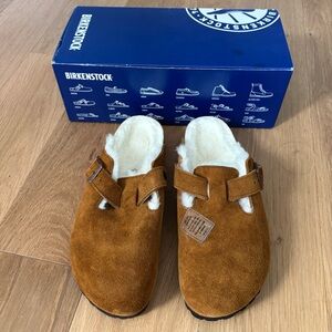 Birkenstock shearling clogs NWT (Mink) Size 38